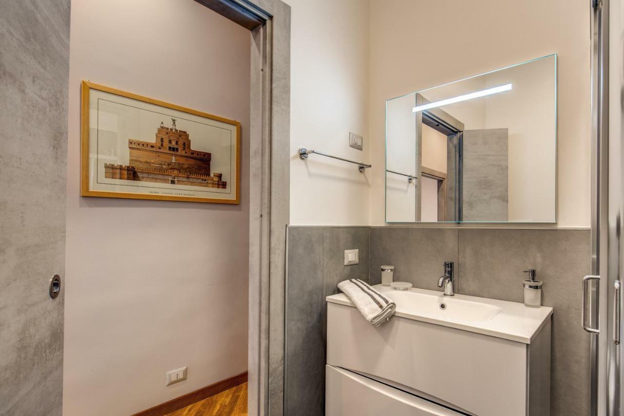 Via Del Pantheon Apartment *