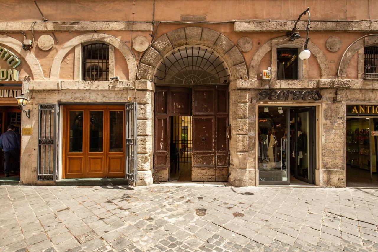 Apartment Via Del Pantheon Rome