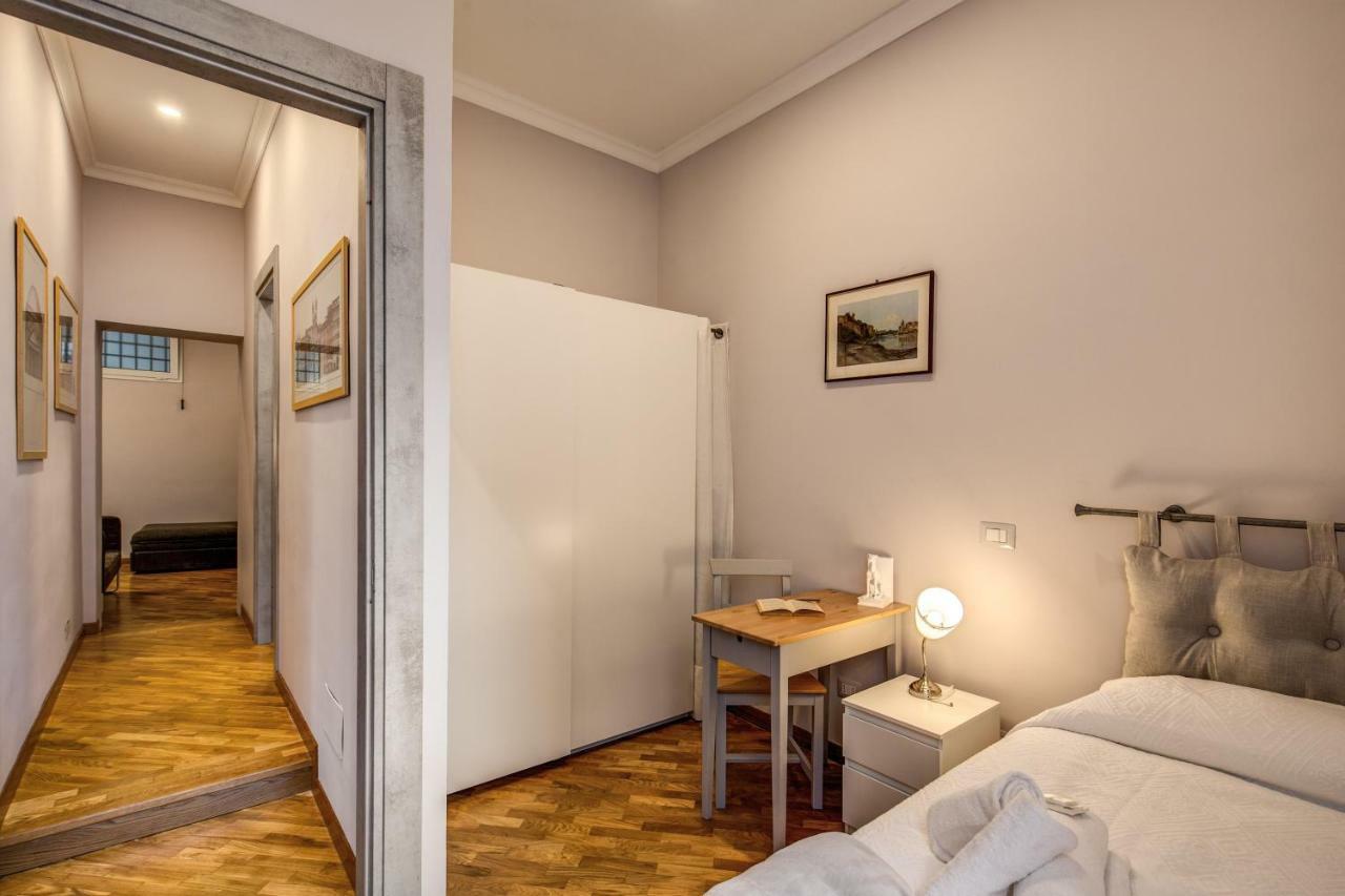 Via Del Pantheon Apartment *